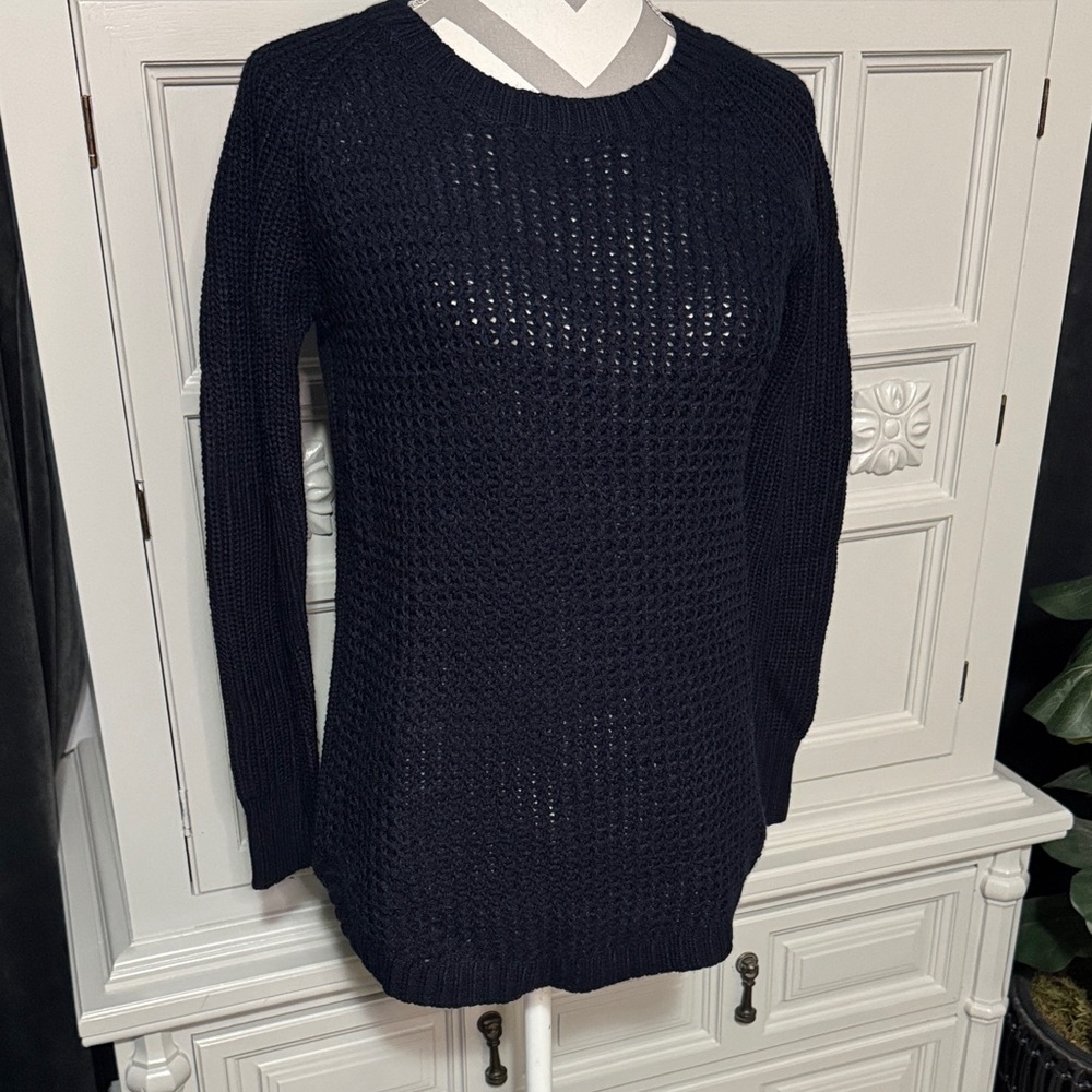 Pinque Women's Navy Blue Knit Sweater Size Small